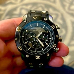 Invicta pro diver watch with black band tritnite